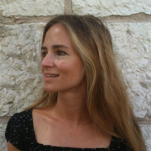 Vanessa K Waale